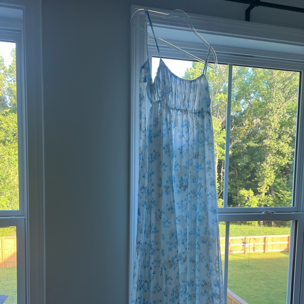 Storia Blue and White Dress